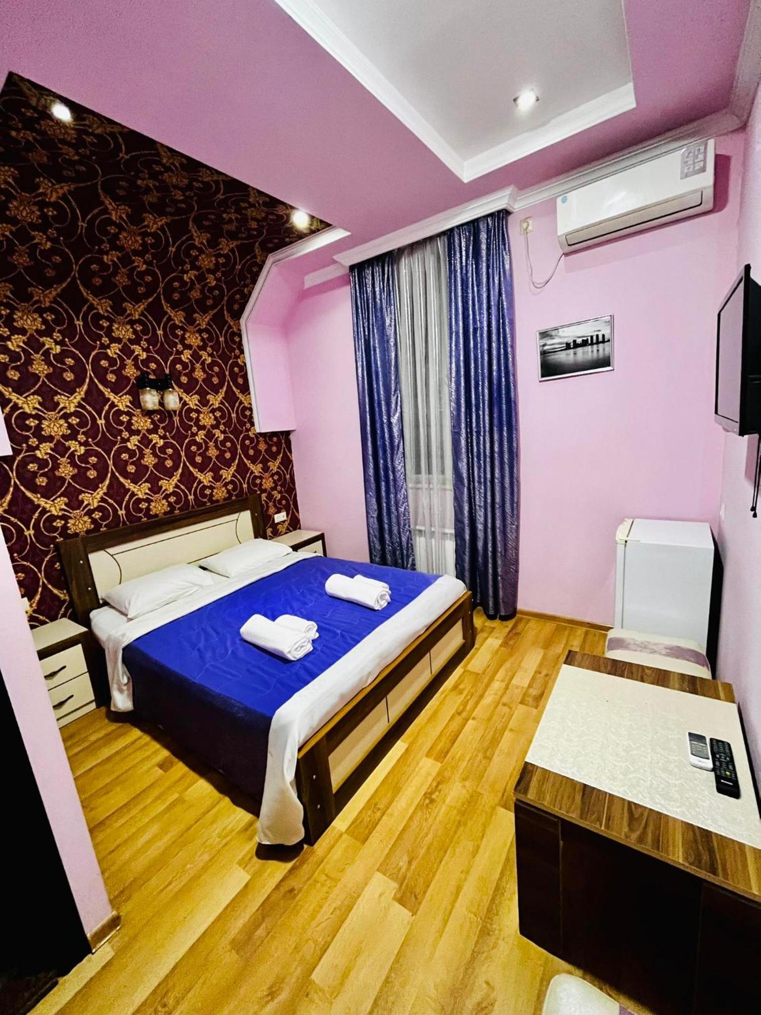 Lux Palace Hotel Κουτάισι Εξωτερικό φωτογραφία