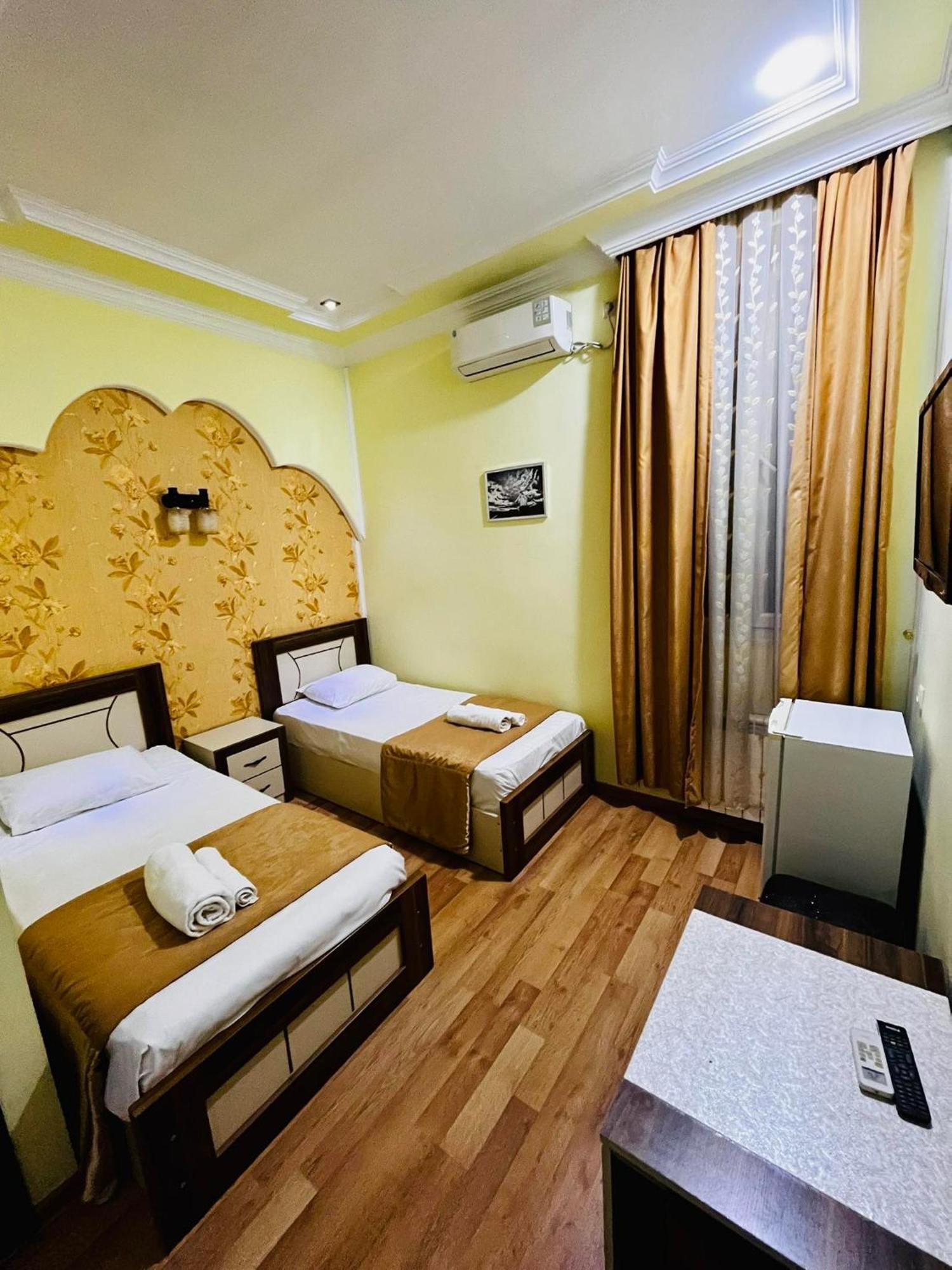 Lux Palace Hotel Κουτάισι Εξωτερικό φωτογραφία