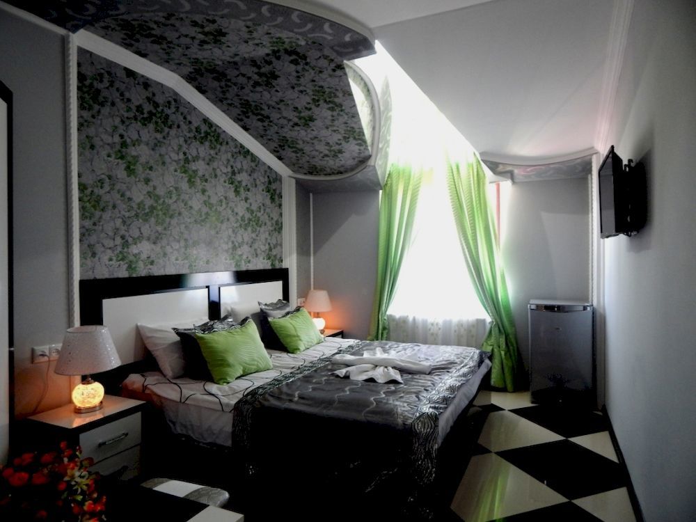 Lux Palace Hotel Κουτάισι Εξωτερικό φωτογραφία